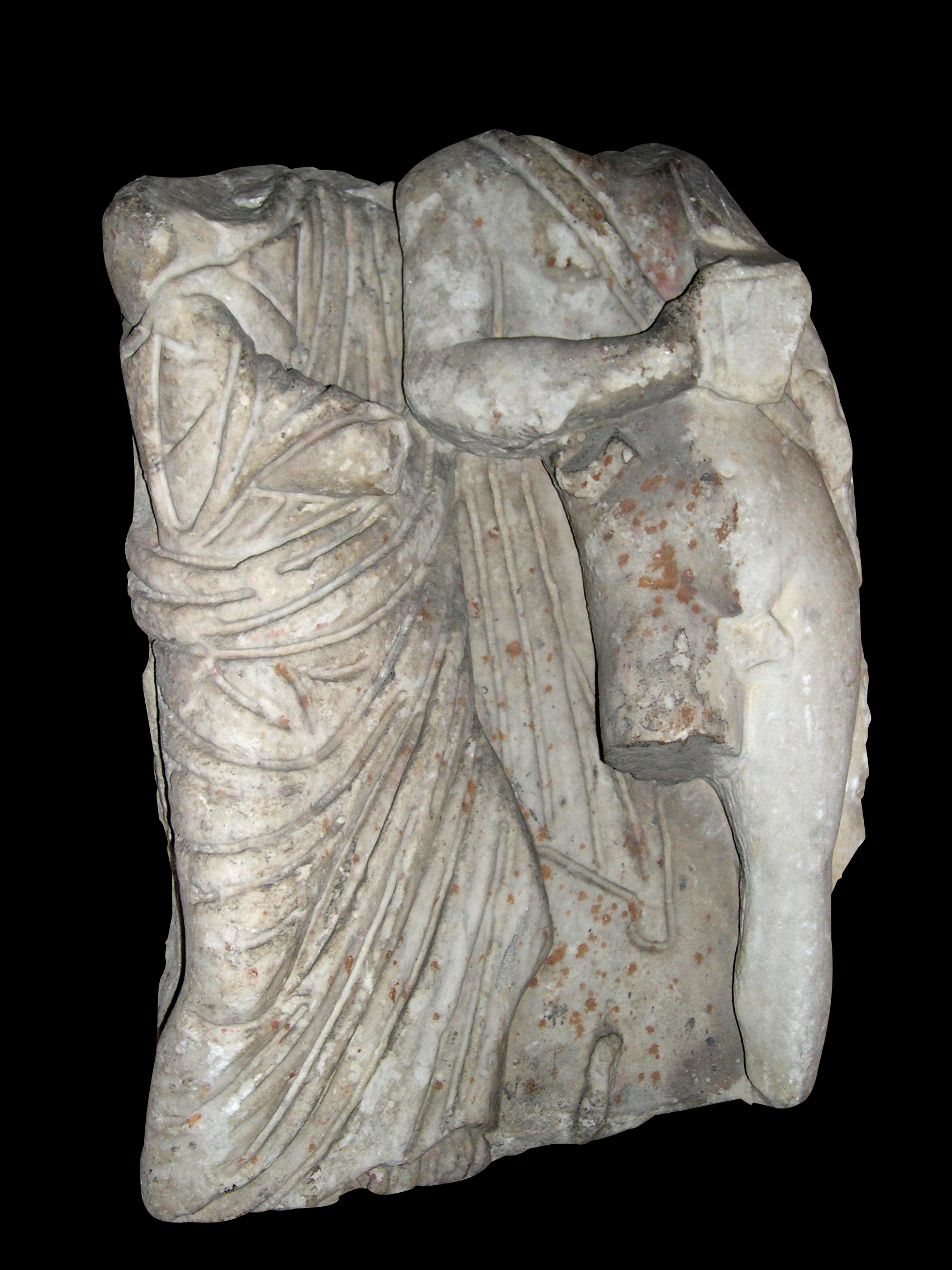 Opera di Fragment of sarcophagus with Hippolytus and his nurse